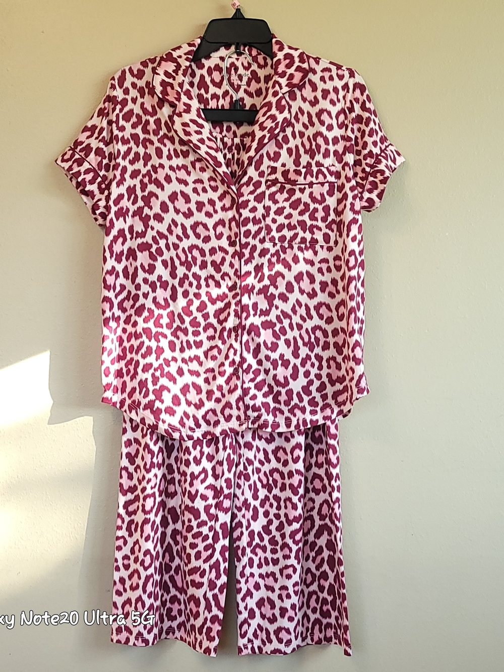 Kate Spade New York Berry Pink Leopard Print Pajama Set Short Sleeve EUCLike New
